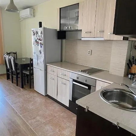 Very Cozy And Sunny Place Apartment Sofia
