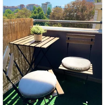 Very Cozy And Sunny Place * סופיה